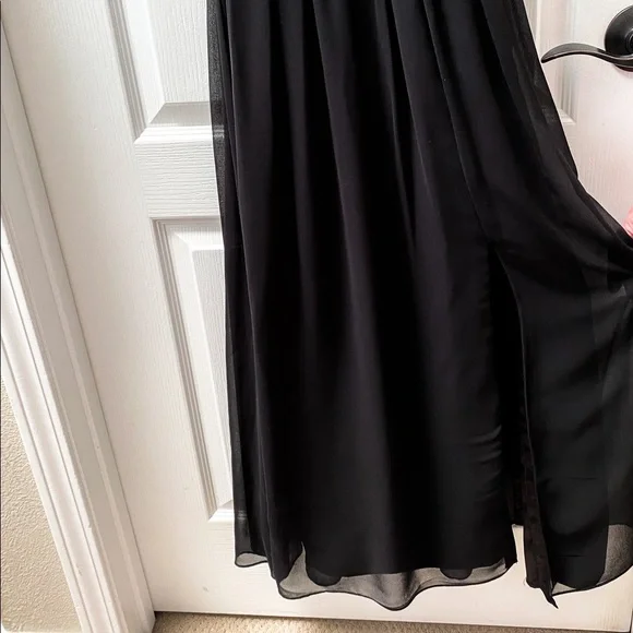 Aqua Dresses Black Chiffon and Silver Sequin Dress Size 0 - Picture 3 of 4